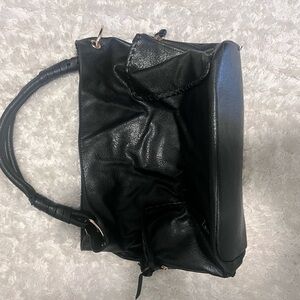 Chic Black Leather Shoulder Bag